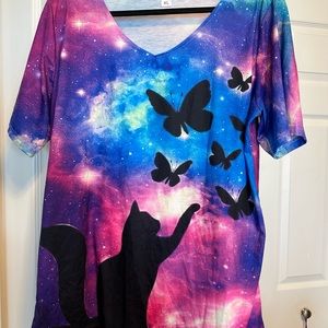 GENERIC BLACK CAT AND BUTTERFLIES ABSTRACT PRINTED TOP - NEW NEVER WORN.